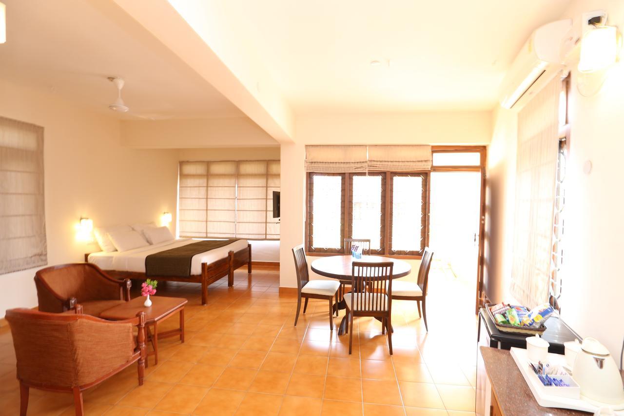 Abad Serviced Villas Kovalam Exterior foto